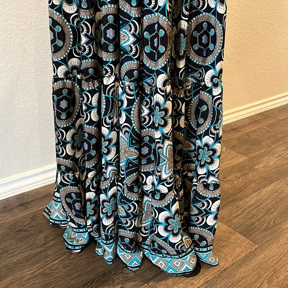 Beautiful Bohemian style Maxi Dress with adjustable straps and tie back - Picture 5 of 8